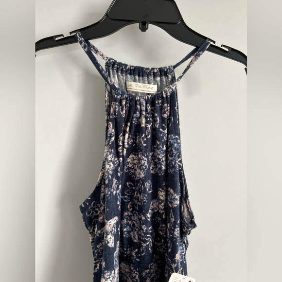 🌻🚨🆕FINAL PRICE🚨 FREE PEOPLE DAISY TANK-NAVY COMBO COLOR - Picture 15 of 15